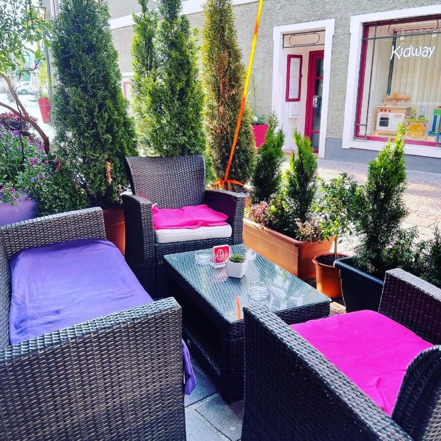 Hostel Lovely Rooms, City Center, Shared Bathroom, Windows To Corridor Villach Exteriér fotografie