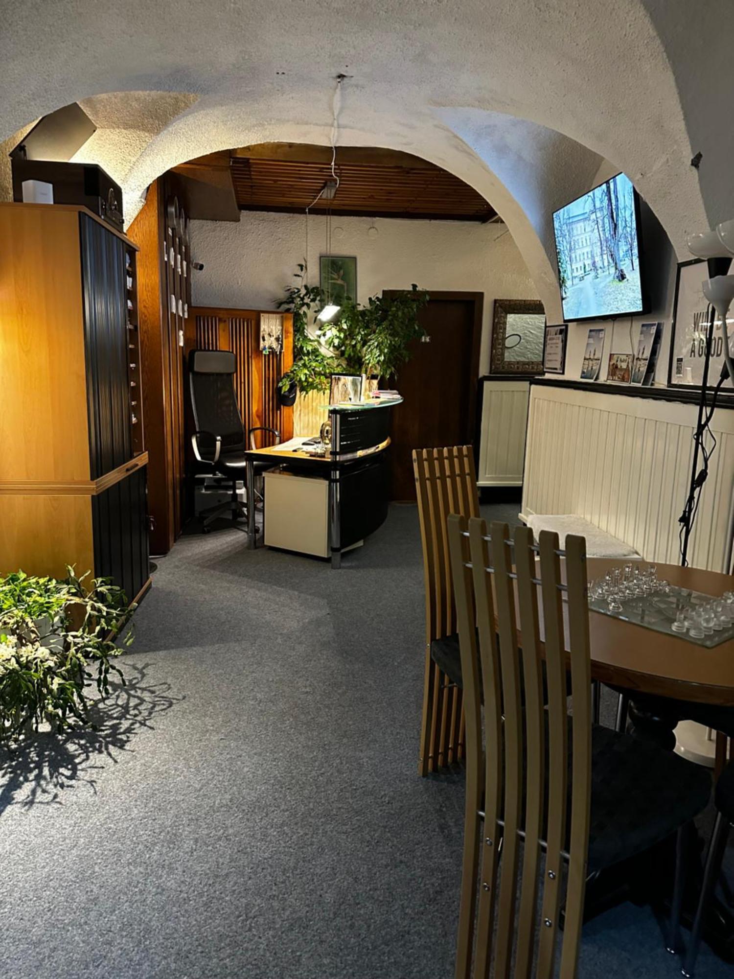 Hostel Lovely Rooms, City Center, Shared Bathroom, Windows To Corridor Villach Exteriér fotografie